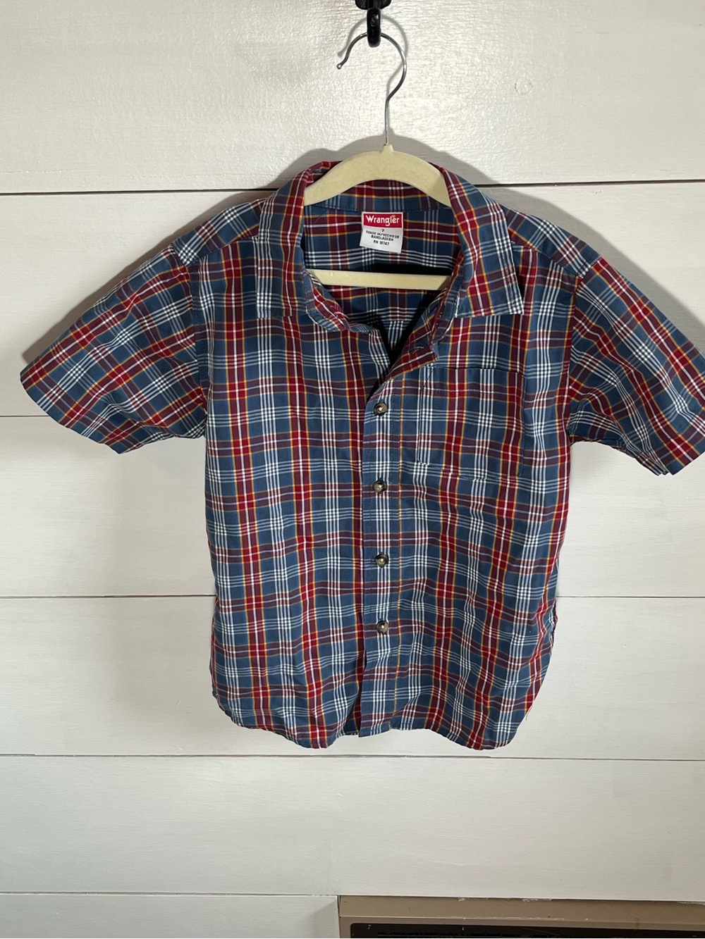Wrangler Red & Blue Plaid Short-Sleeve Shirt